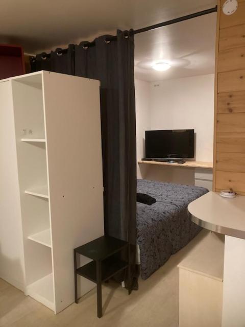 Exigehome-Grand Studio En Plein Centre De Saint Germain En Laye Exterior photo